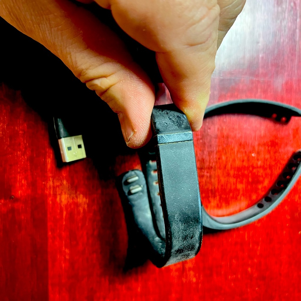 Fitbit basic fitness tracker